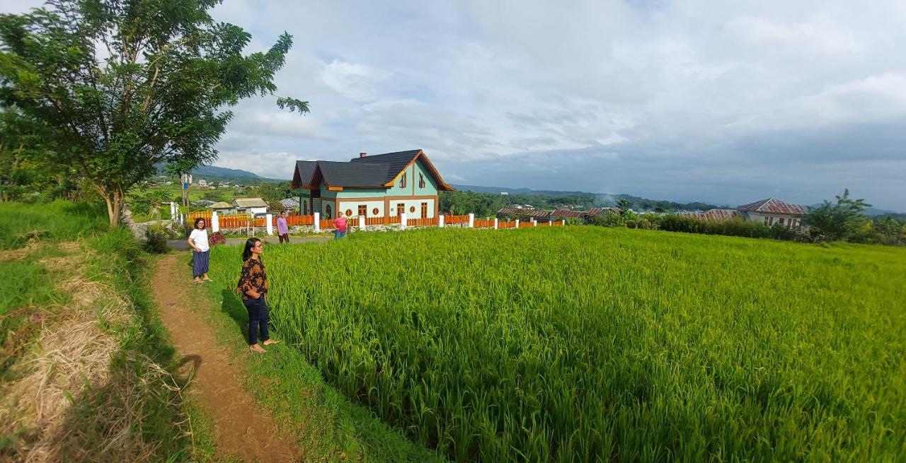 Kopa Hilltop - Family Guest Home 루텡 외부 사진