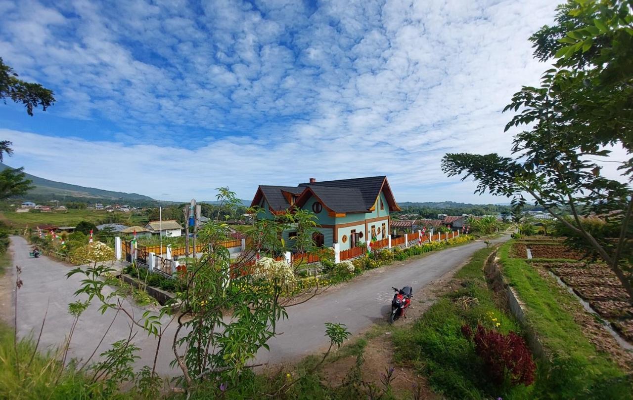 Kopa Hilltop - Family Guest Home 루텡 외부 사진