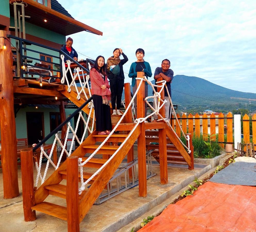 Kopa Hilltop - Family Guest Home 루텡 외부 사진
