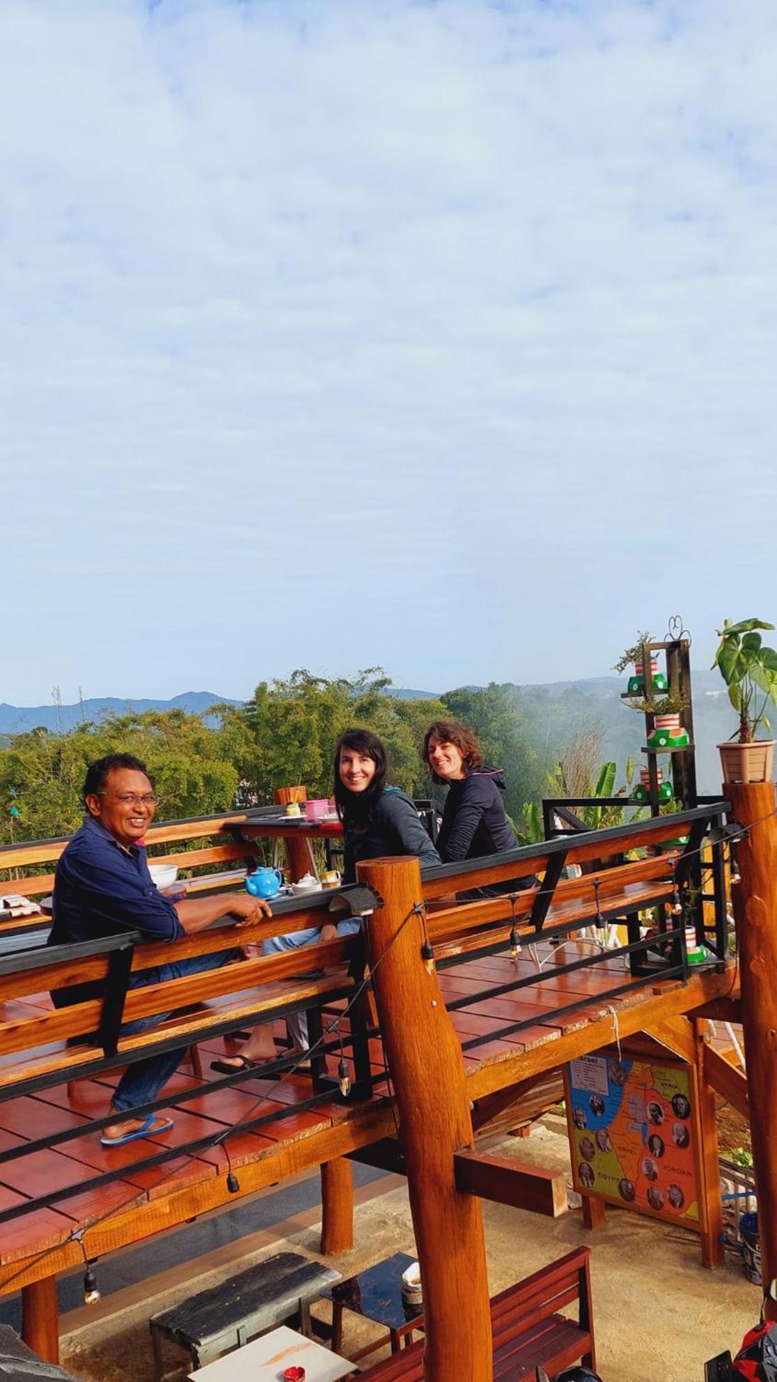 Kopa Hilltop - Family Guest Home 루텡 외부 사진