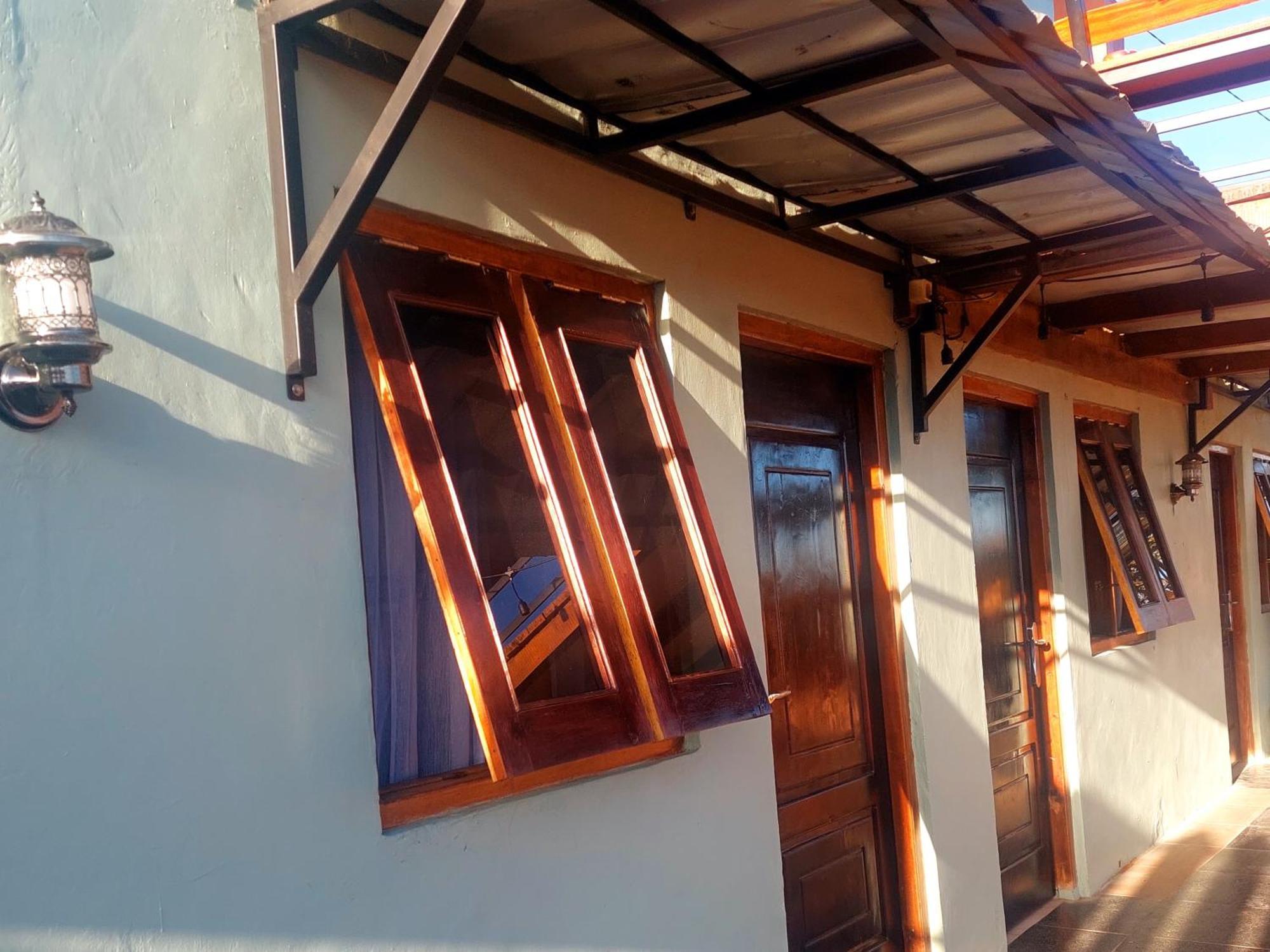 Kopa Hilltop - Family Guest Home 루텡 객실 사진