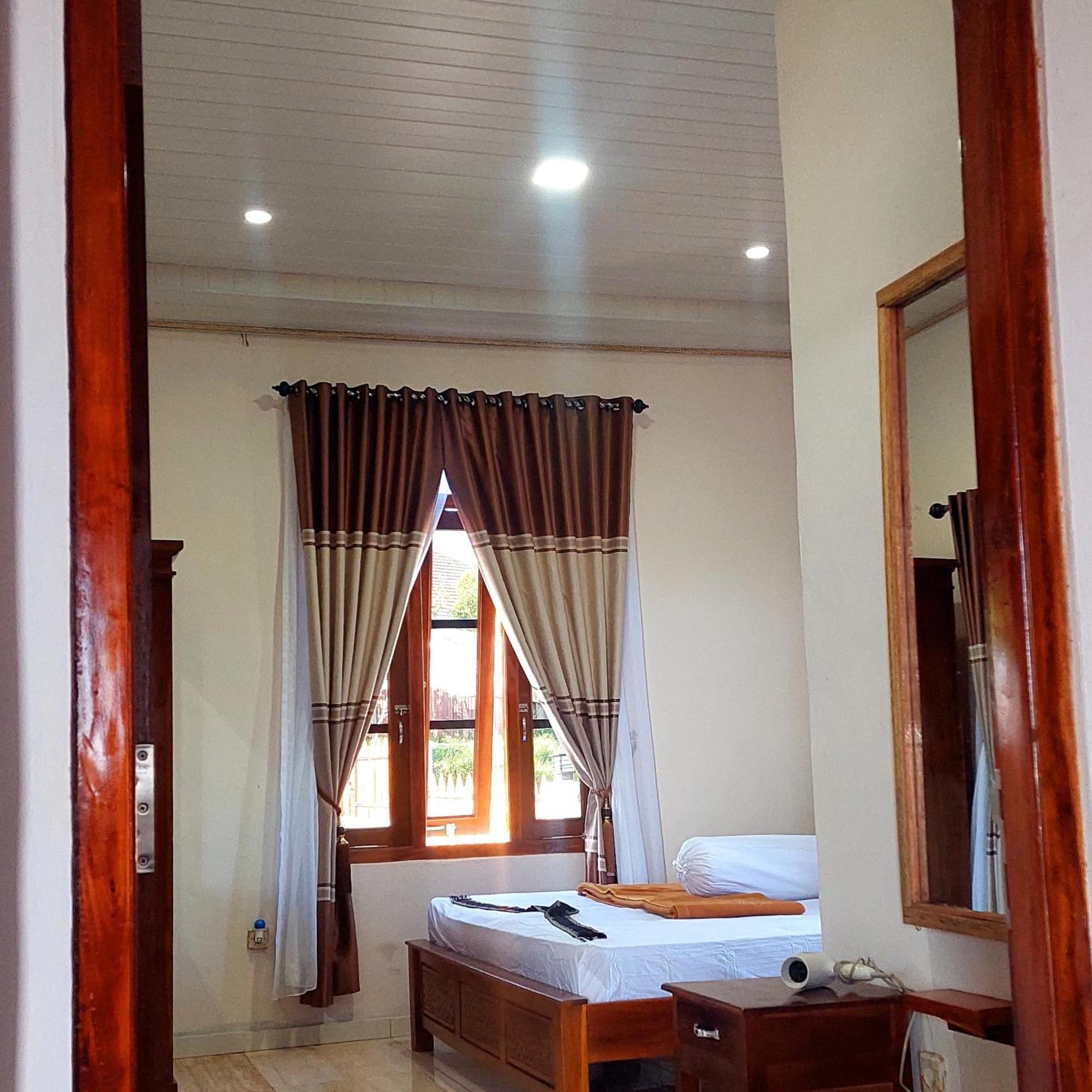 Kopa Hilltop - Family Guest Home 루텡 객실 사진